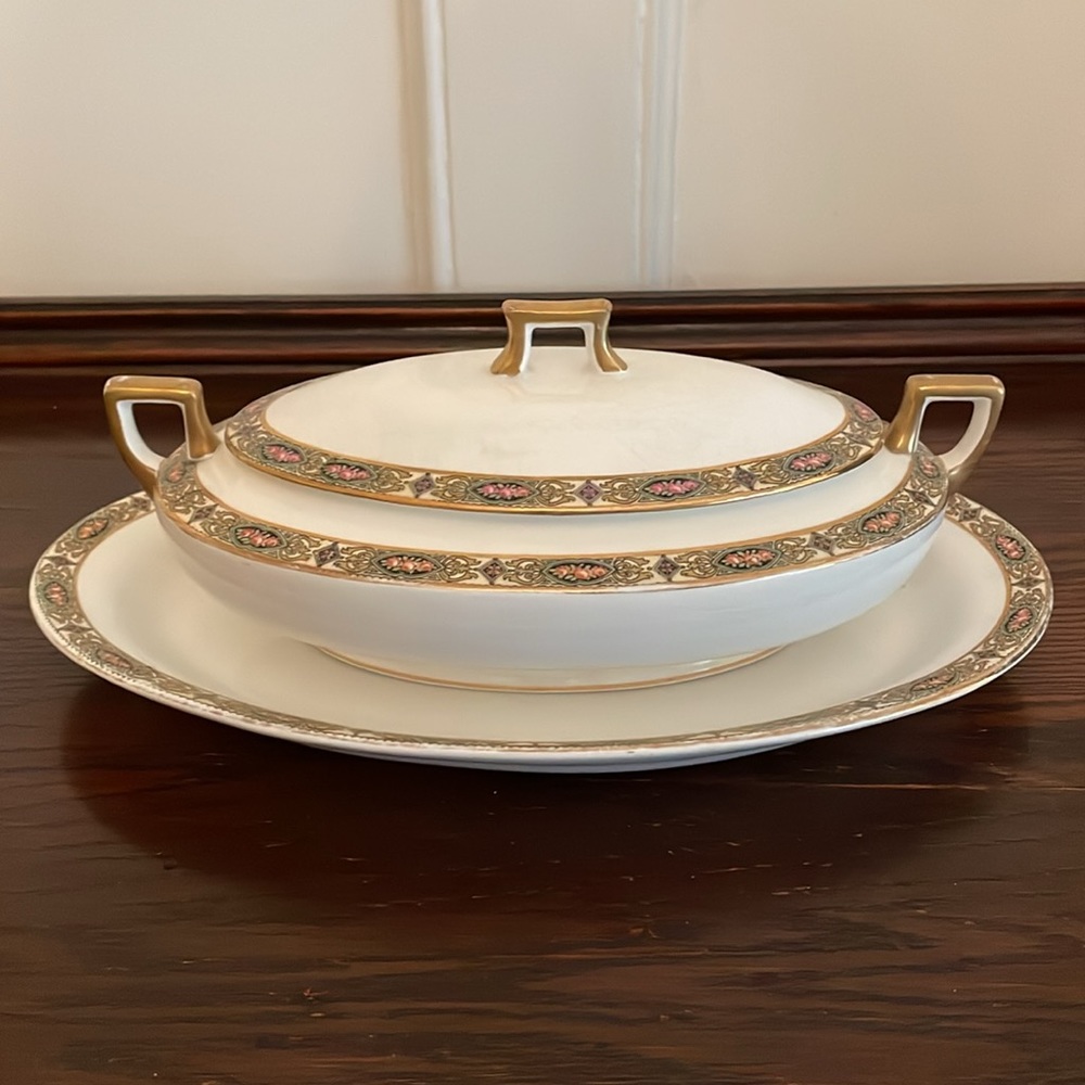 Homer Laughlin Vandemere Oval Lidded Vegetable Serving Bowl & Platter